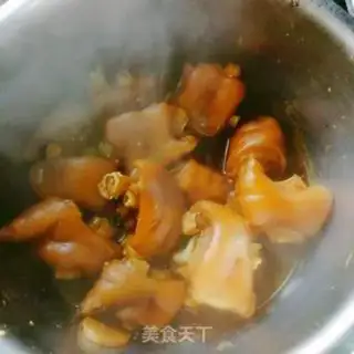 Make Spicy pig hoof step 7
