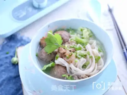 Make Beefball noodles step 4