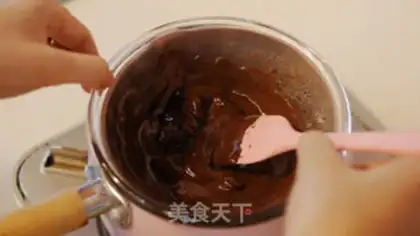 Make Wine heart chocolate step 4