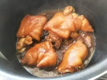 Make Red burning pig hoof step 6