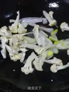 Make Tomato broccoli step 2