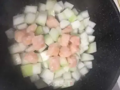 Make Shrimp rollers step 6