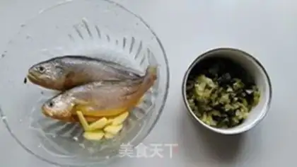 Make A pickle for yellow fish step 1
