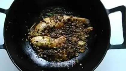 Make A pickle for yellow fish step 5