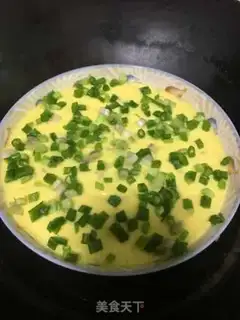 Make Silverfish steamed eggs step 5