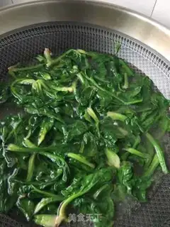 Make A spinach fan with liver step 11