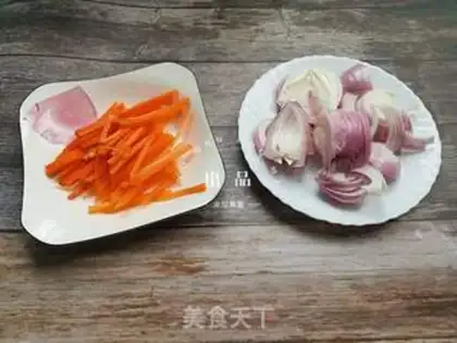 Make Carrot and mooched onions step 2