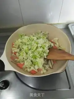 Make The mushrooms and the organic flowers step 10