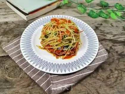Make Peas sprouts carrots step 5
