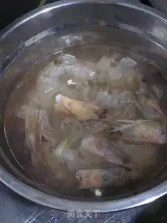Make Shrimp soup step 1