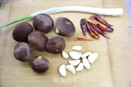 Make Beef mushroom sauce step 2