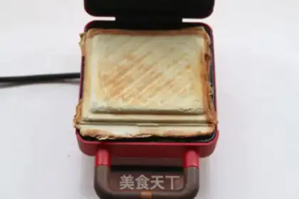Make Tuna sandwich step 7