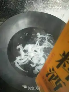 Make Silver fish egg soup step 3