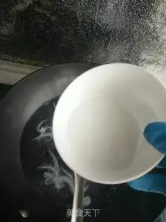 Make Silver fish egg soup step 4