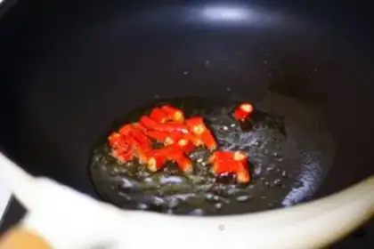 Make Garlic fried meat step 3