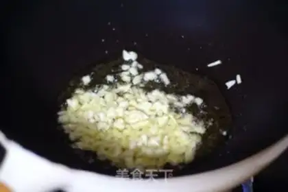 Make radish and fried meat step 4
