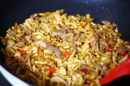 Make radish and fried meat step 9