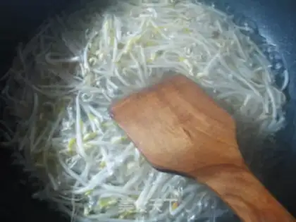 Make Green bean sprouts step 5