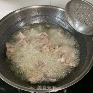 Make A violet frog step 2
