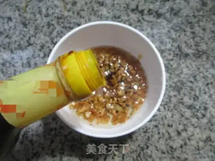 Make Garlic fan sap step 4