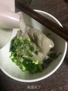 Make cucumber fried fish bags step 2
