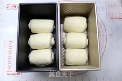 Make Chinese yogurt honey toast step 10