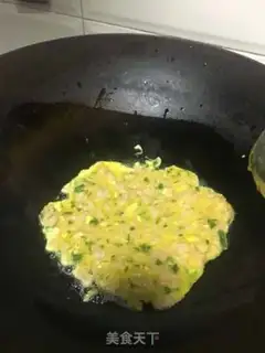 Make cucumber fried fish bags step 6