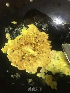 Make cucumber fried fish bags step 7