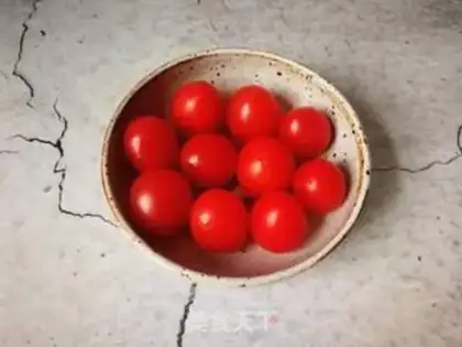 Make "The Holy Virgin Strawberry Mashed." step 0
