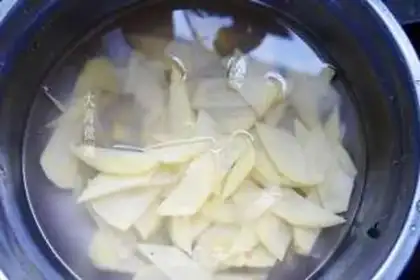 Make Pepper potato chips step 1