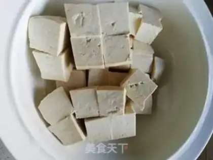 Make Tofu soup step 1