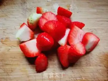 Make Strawberry yogurt salad step 2