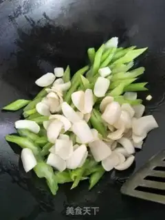 Make The lilies step 5