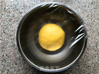 Make Pumpkin step 5