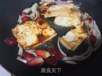 Make Onion fried tofu step 3