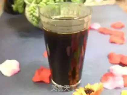 Make Roses with red sugar and ginger tea step 3