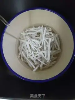 Make Clear the white mushrooms step 3