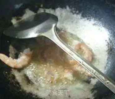 Make Shrimp celery fried noodles step 7