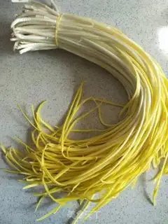 Make Yellow eggs step 0
