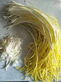 Make Yellow eggs step 1
