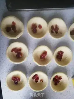 Make Home omelet step 1