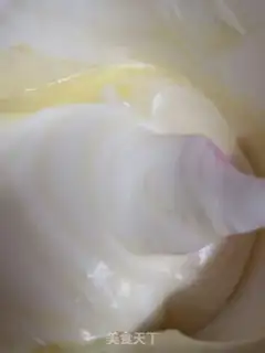 Make Maverick strawberry cake step 7