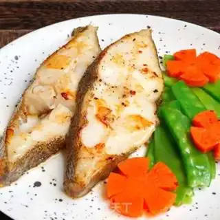 Make Fried halibut step 9