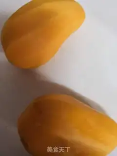 Make Bean mango milkshake step 1