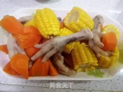 Make Carrot corn papaya chicken foot soup step 5