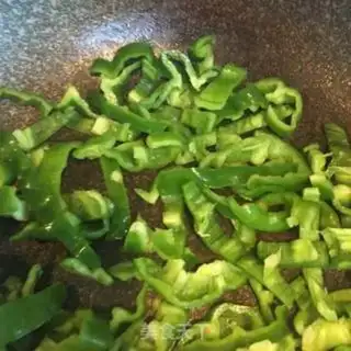 Make Piper dry fried eggs step 5