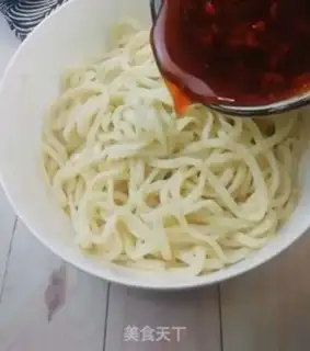 Make Sour spicy noodles step 3