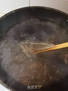 Make Pickles, chumps, chrysanthemum soup step 1
