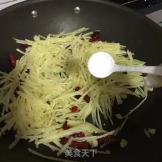 Make Spicy potatoes step 4