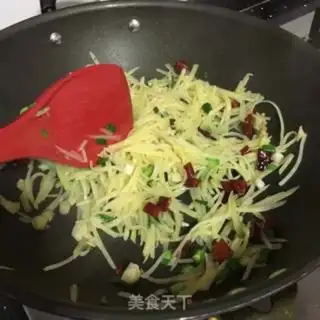Make Spicy potatoes step 7
